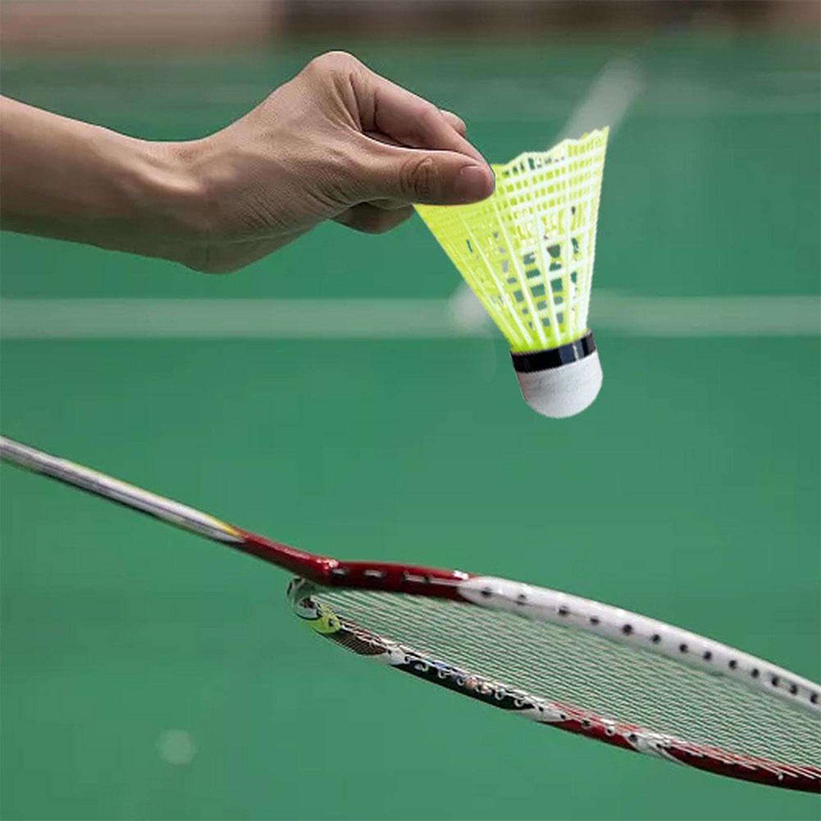 Bolas de Badminton (12 Peças)  - Nylon Shuttlecock 12 avaliação e preço